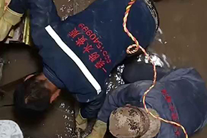 上海电梯井堵漏施工视频